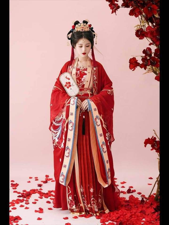 Embracing the New Chinese Girls Hanfu Fashion:A Journey into the Essence of Traditional Elegance Embracing the New Chinese Girls Hanfu Fashion:A Journey into the Essence of Traditional Elegance