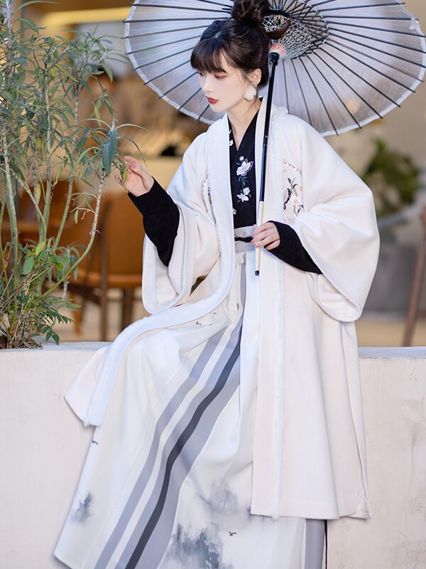 Little Girls Traditional Chinese Hanfu Skirts:A Blend of Elegance and Childhood Charm Little Girls Traditional Chinese Hanfu Skirts:A Blend of Elegance and Childhood Charm