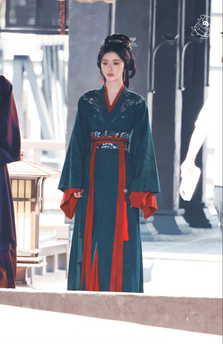 Reimagining Hanfu Dress:The Evolution of Traditional Elegance into Modern Hanfu Dress Styles Reimagining Hanfu Dress:The Evolution of Traditional Elegance into Modern Hanfu Dress Styles