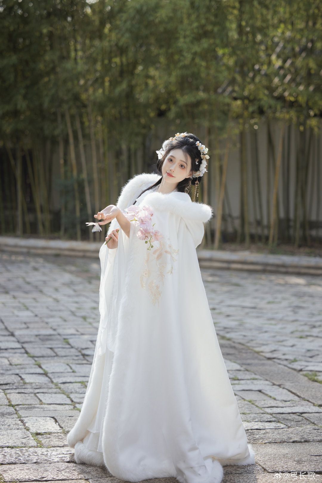 Chinese-Style Girls Hanfu Blouse:A Blend of Tradition and Modernity Chinese-Style Girls Hanfu Blouse:A Blend of Tradition and Modernity