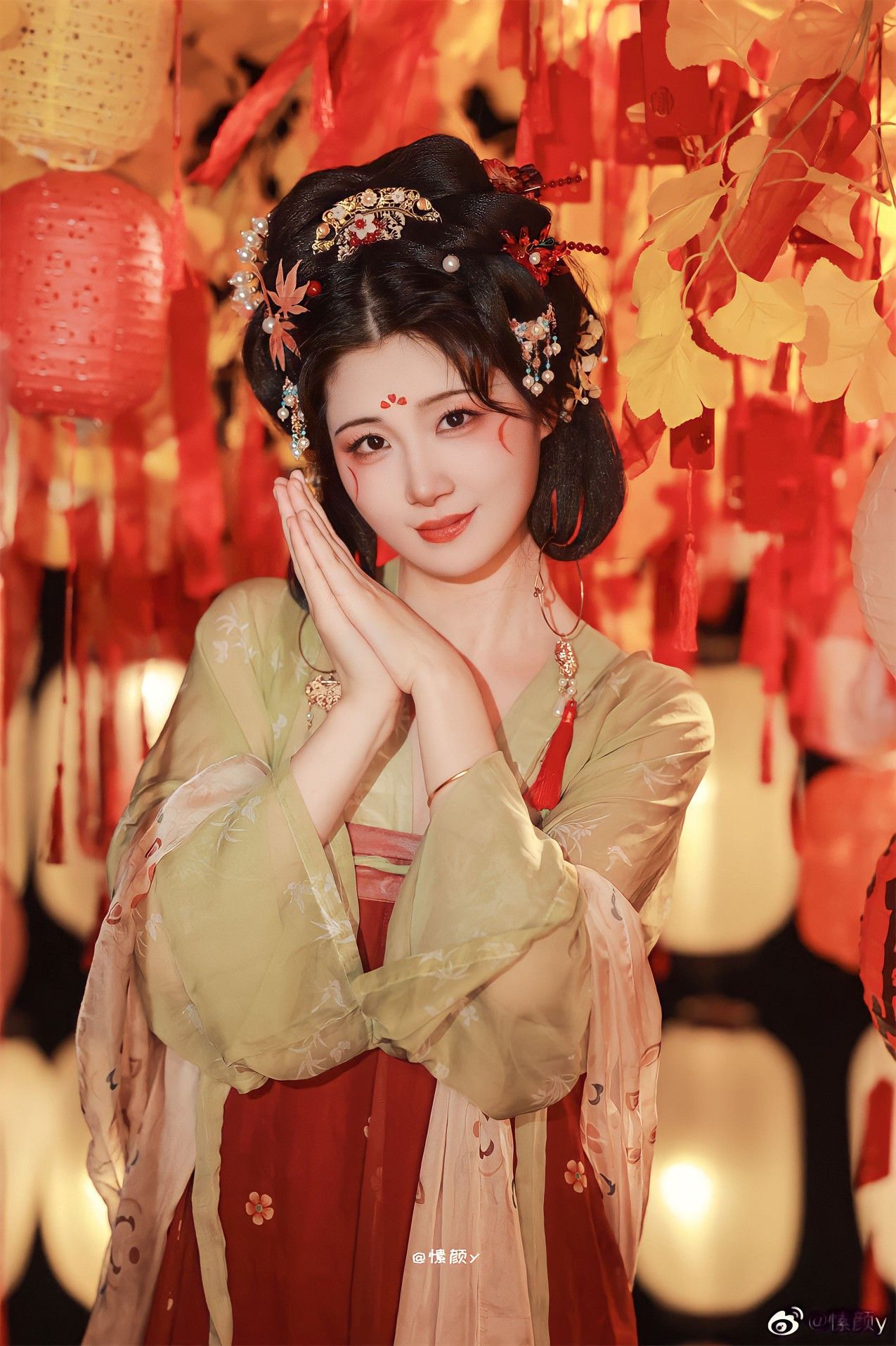 Innovating Traditional Hanfu for Young Girls:Modernizing the Ancient Chinese Fashion Innovating Traditional Hanfu for Young Girls:Modernizing the Ancient Chinese Fashion