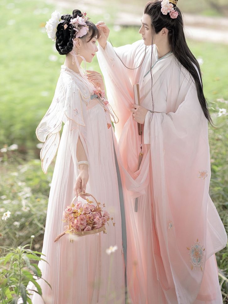 Earring Elegance in Ancient Chinese Fashion:The Allure of Hanfu with Drop Earrings Earring Elegance in Ancient Chinese Fashion:The Allure of Hanfu with Drop Earrings