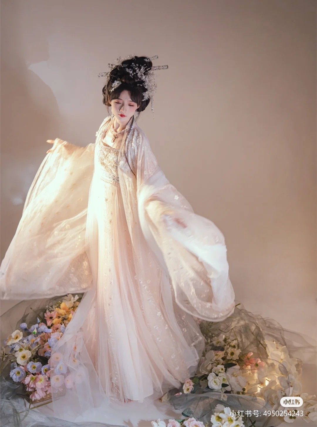 The Enchantment of Double Fish in Hanfu:A 10-Year-Olds Journey into Traditional Beauty The Enchantment of Double Fish in Hanfu:A 10-Year-Olds Journey into Traditional Beauty