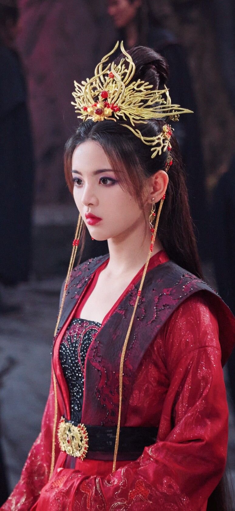 The Evolution and Revival of the Traditional Chinese Hanfu Confronted Cheongsam The Evolution and Revival of the Traditional Chinese Hanfu Confronted Cheongsam