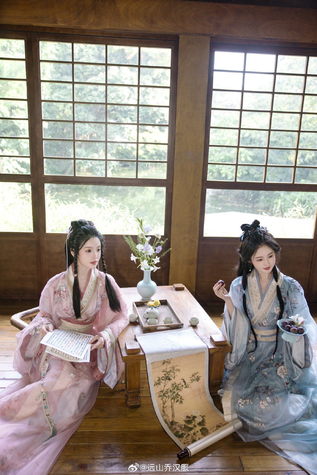 Embracing the Beauty of Plus-Size Women in Cheongsam:The Qipao Revolution Embracing the Beauty of Plus-Size Women in Cheongsam:The Qipao Revolution