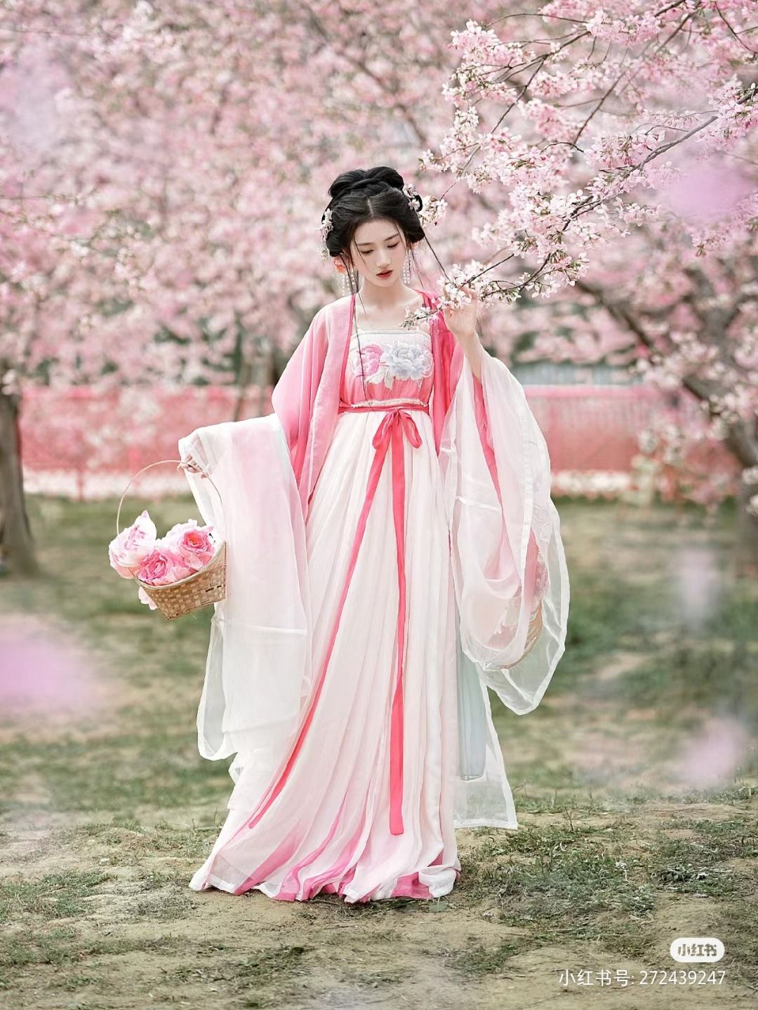 Childrens Hanfu Jackets for Spring and Autumn:A Cultural Journey in Traditional Elegance Childrens Hanfu Jackets for Spring and Autumn:A Cultural Journey in Traditional Elegance