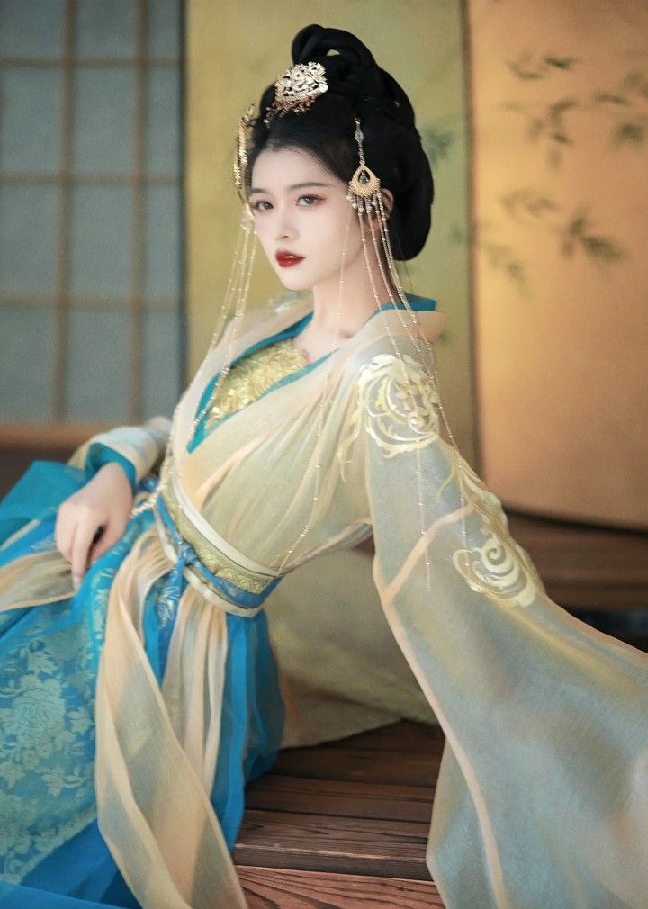 Latest in Aodi Cheongsam Skirt:The Evolution of Traditional Elegance Latest in Aodi Cheongsam Skirt:The Evolution of Traditional Elegance