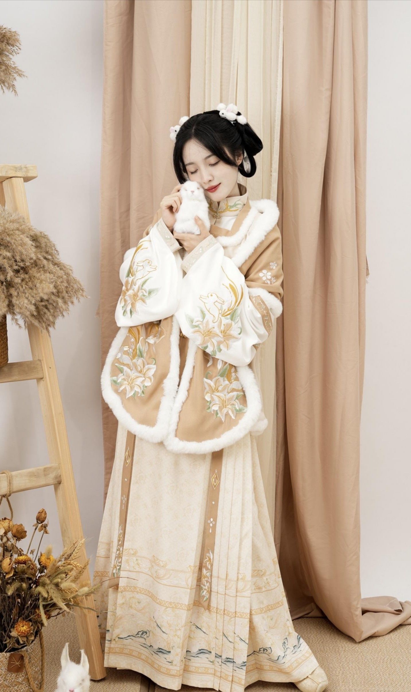 Winter and Autumn Womens Hanfu Clothing:The Charm of Traditional Hanfi Upperwear Winter and Autumn Womens Hanfu Clothing:The Charm of Traditional Hanfi Upperwear