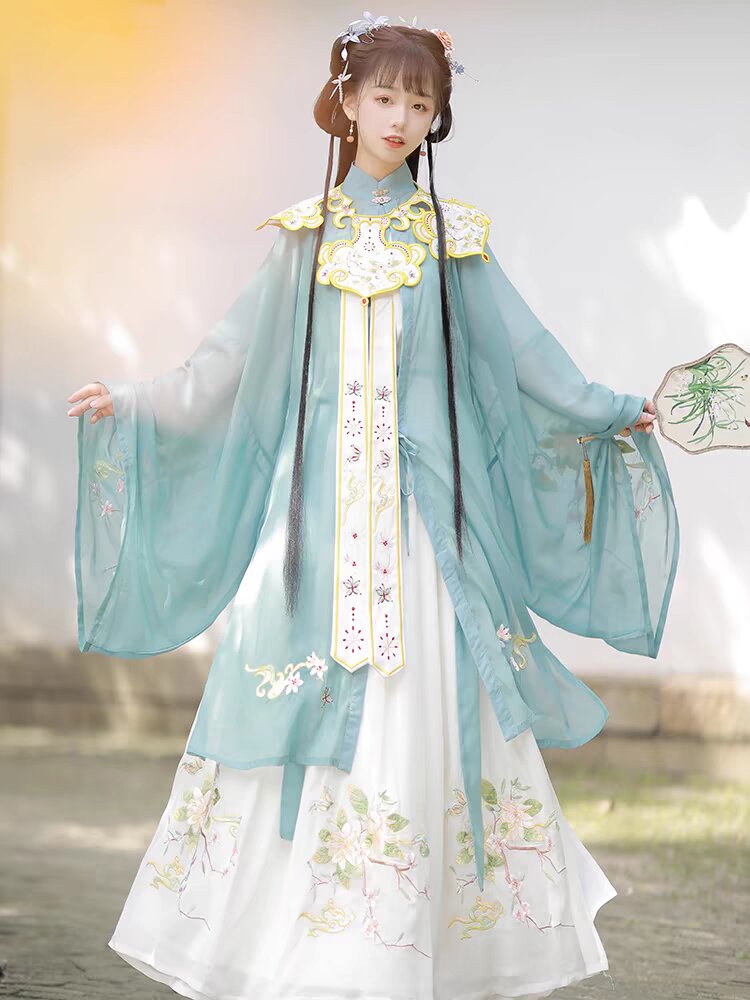 Cotton Dolls and Traditional New Year Hanfu:A Blend of Culture and Celebration Cotton Dolls and Traditional New Year Hanfu:A Blend of Culture and Celebration
