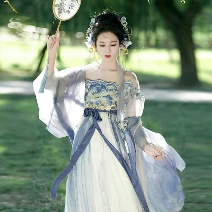 A Little Girls Fashion Statement:The Plum-Blossom Skirt with Horseface Design and Standing Collar A Little Girls Fashion Statement:The Plum-Blossom Skirt with Horseface Design and Standing Collar