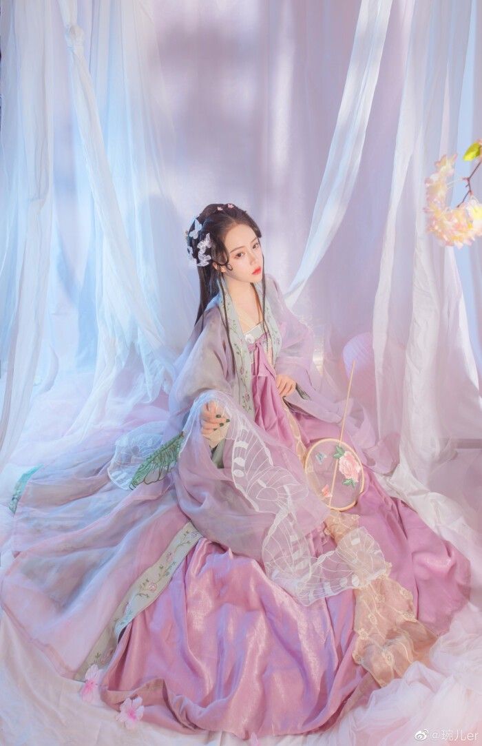 Blue Tangzhuang Chinese Style Womens Clothing:A Blend of Tradition and Modernity Blue Tangzhuang Chinese Style Womens Clothing:A Blend of Tradition and Modernity