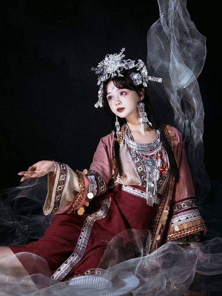 Ancient Childrens Hanfu Headdresses:A Glimpse into Traditional Chinese Childrens Hair Accessories Ancient Childrens Hanfu Headdresses:A Glimpse into Traditional Chinese Childrens Hair Accessories