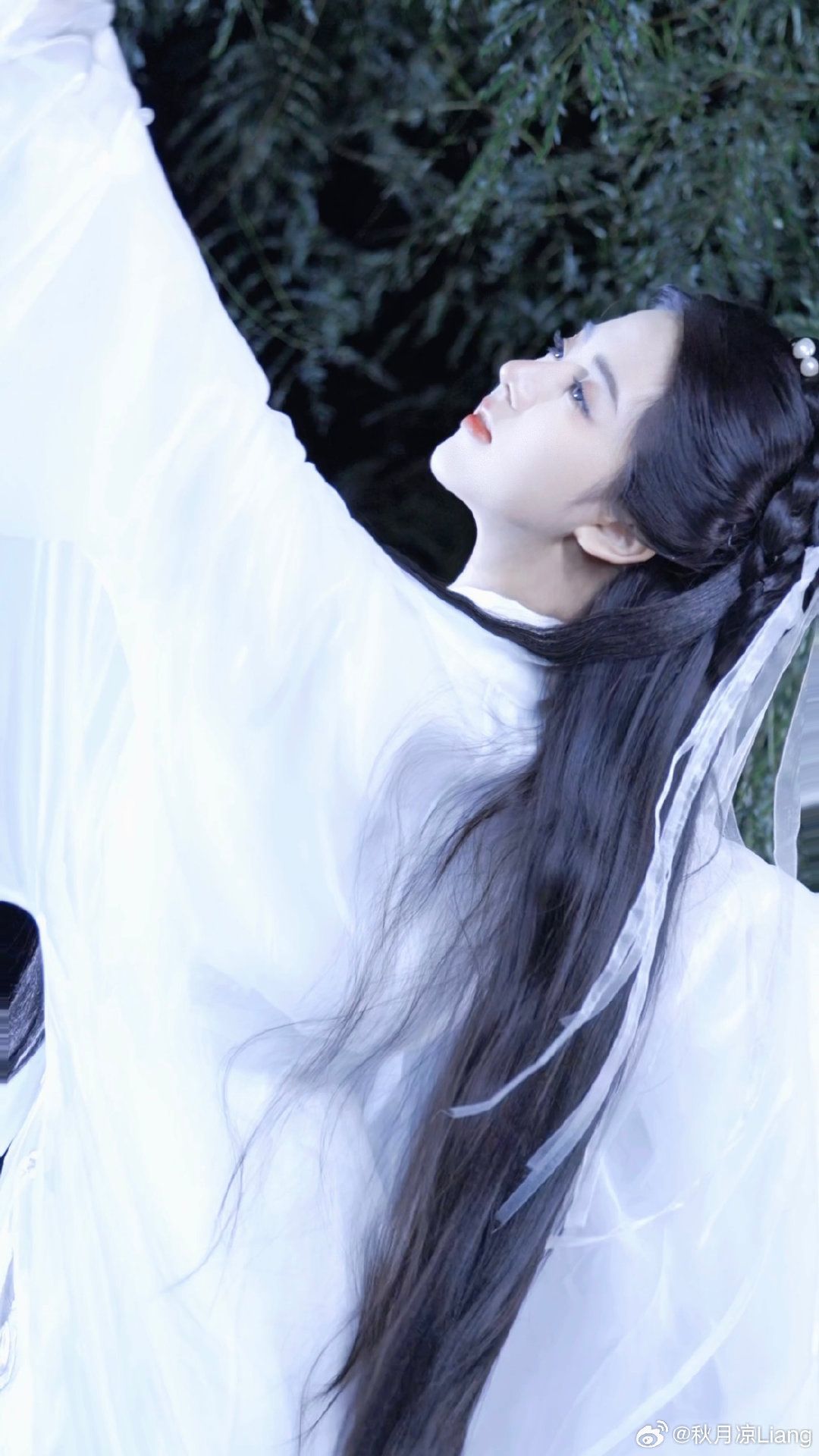 The Rise of Traditional Elegance:Hanfu Maimian Skirt for Female Junior School Students The Rise of Traditional Elegance:Hanfu Maimian Skirt for Female Junior School Students