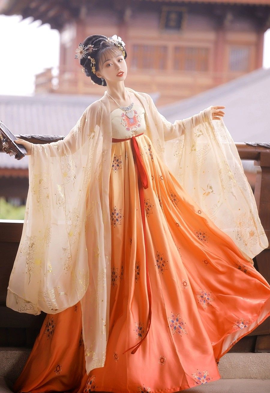The Splendor of Hanfu Flower Wedding veil:A Journey into Traditional Chinese Elegance The Splendor of Hanfu Flower Wedding veil:A Journey into Traditional Chinese Elegance