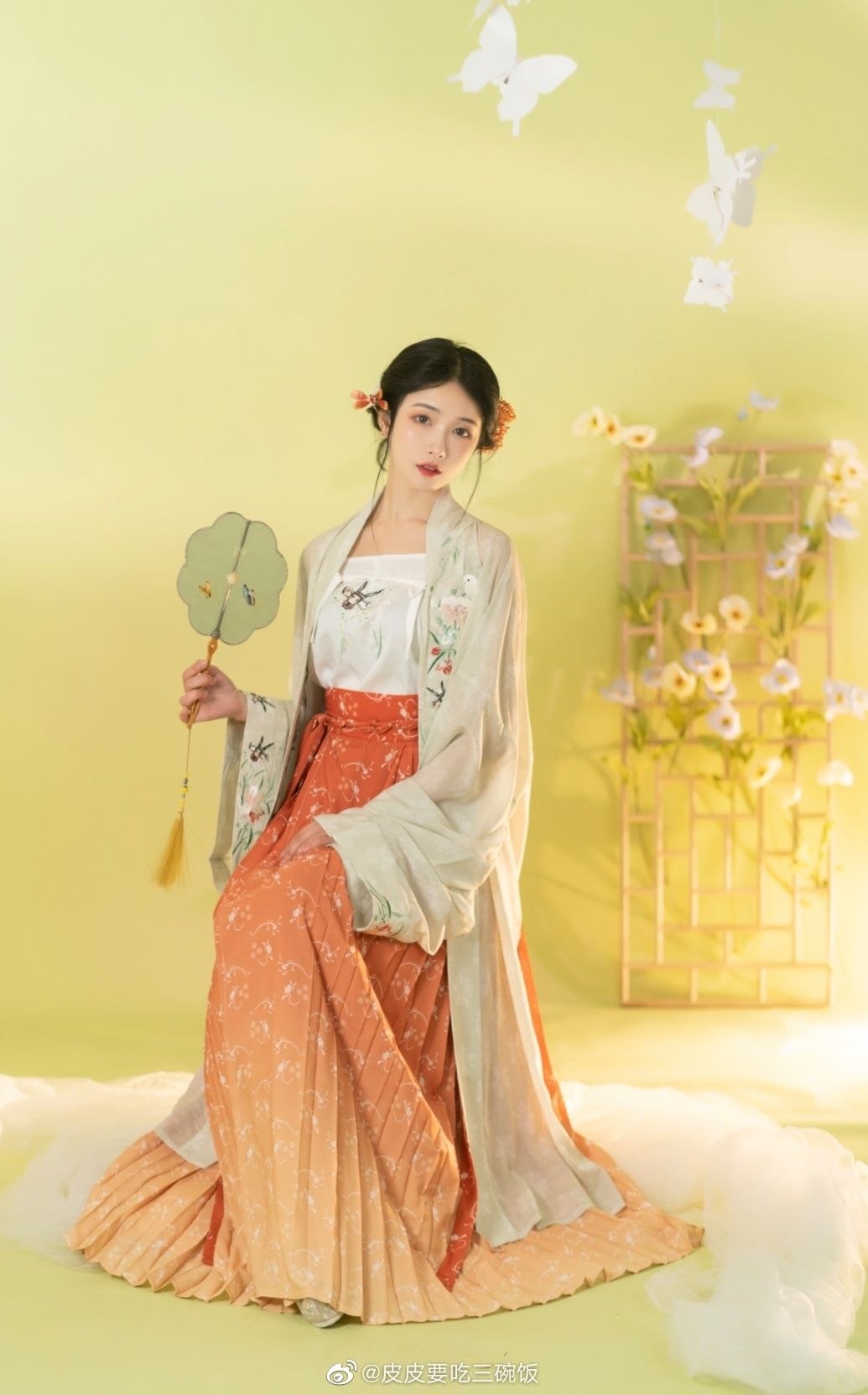 Ancient Womens Hanfu Knee-Socks:A Cultural Exploration Ancient Womens Hanfu Knee-Socks:A Cultural Exploration