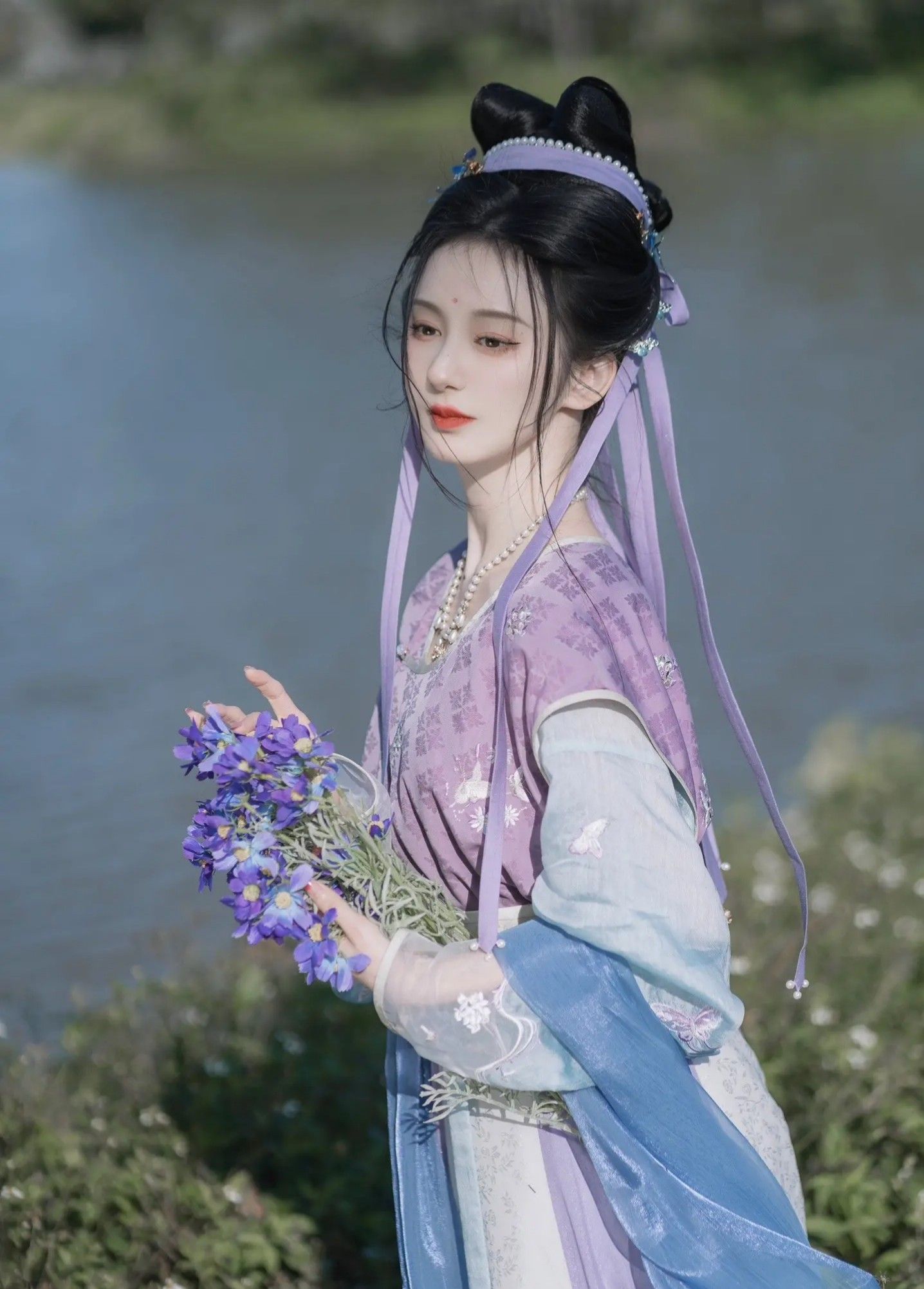 The Versatility of Hanfu Earrings:A Guide to Traditional yet Modern Ear Accessories The Versatility of Hanfu Earrings:A Guide to Traditional yet Modern Ear Accessories