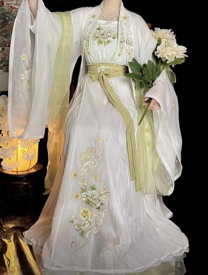 Ethereal Beauty of Hanfu Hair Accessories:The Crown of Splendid Splendor Ethereal Beauty of Hanfu Hair Accessories:The Crown of Splendid Splendor