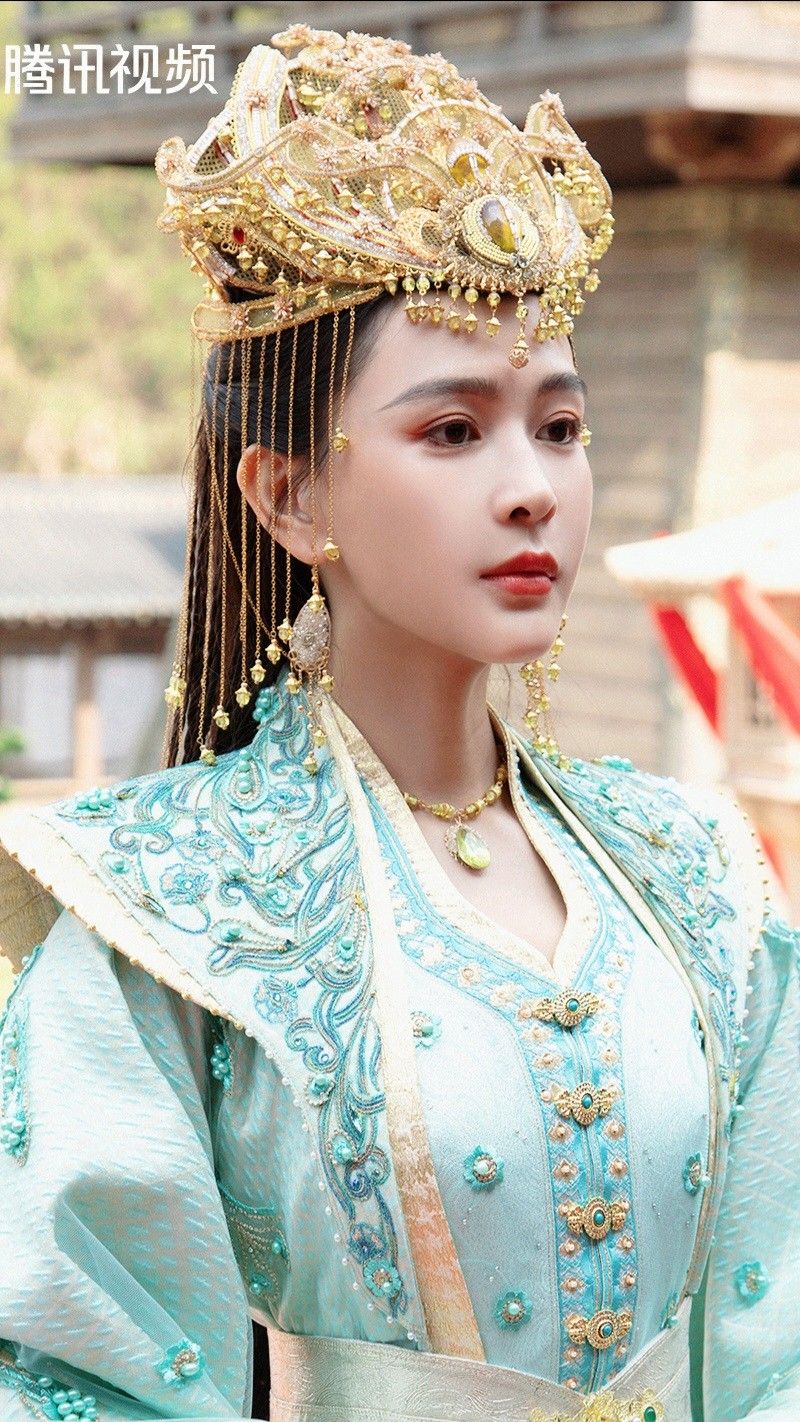 The A-Line Cheongsam:A Traditional Elegance Reimagined The A-Line Cheongsam:A Traditional Elegance Reimagined