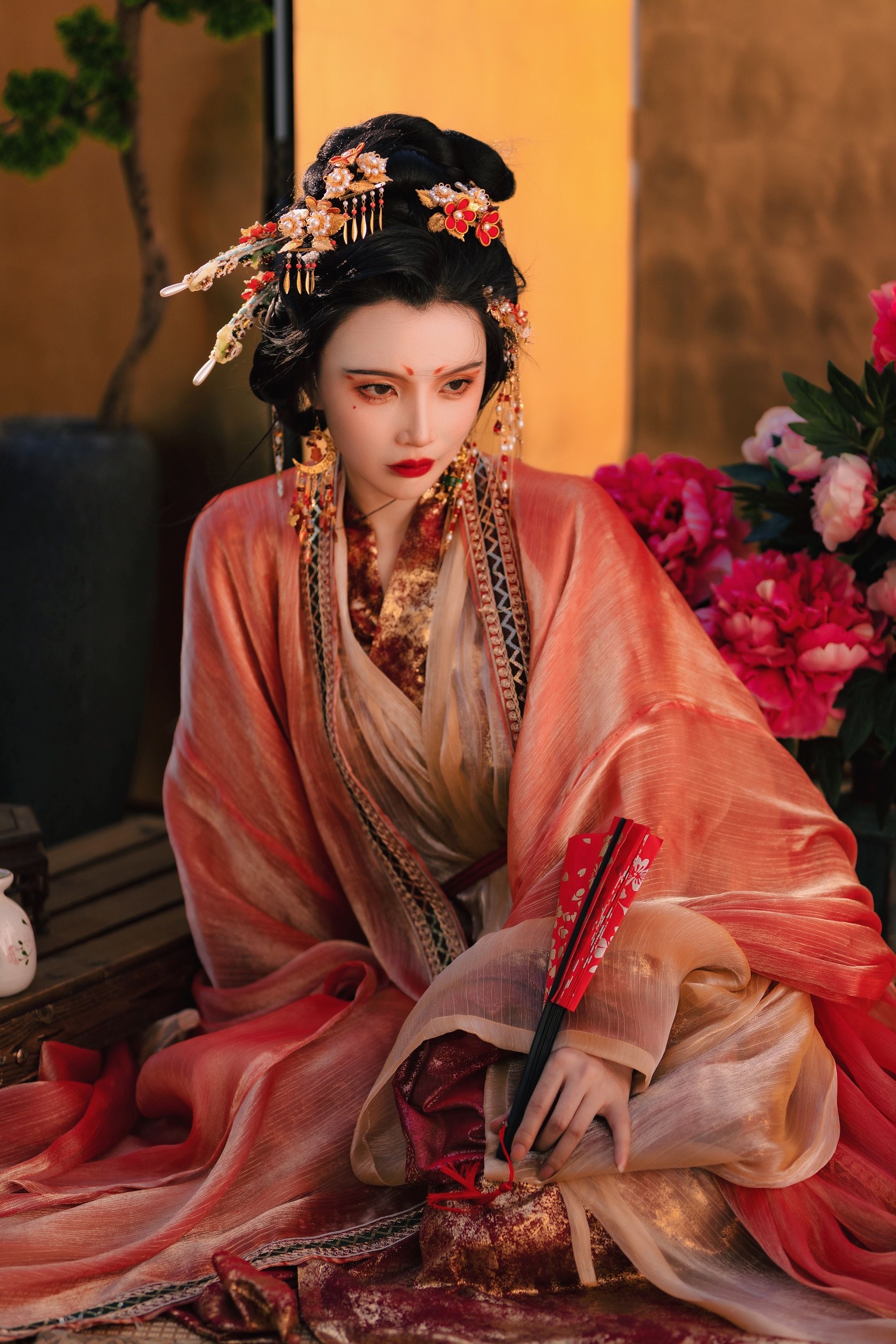 The Splendor of Peony-Inspired Cheongsam:A Blend of Tradition and Elegance The Splendor of Peony-Inspired Cheongsam:A Blend of Tradition and Elegance