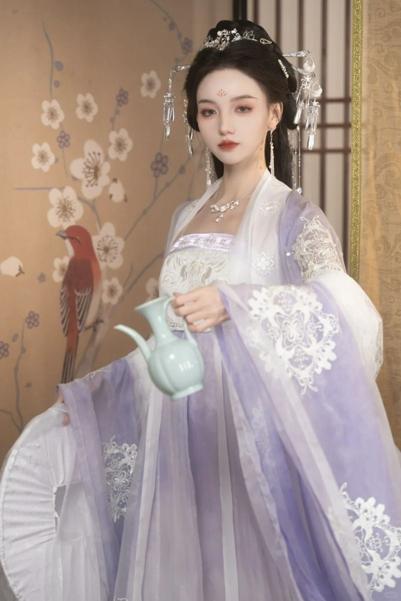 Womens Hanfu Short-sleeved Set:A Blend of Traditional Elegance and Modern Comfort Womens Hanfu Short-sleeved Set:A Blend of Traditional Elegance and Modern Comfort