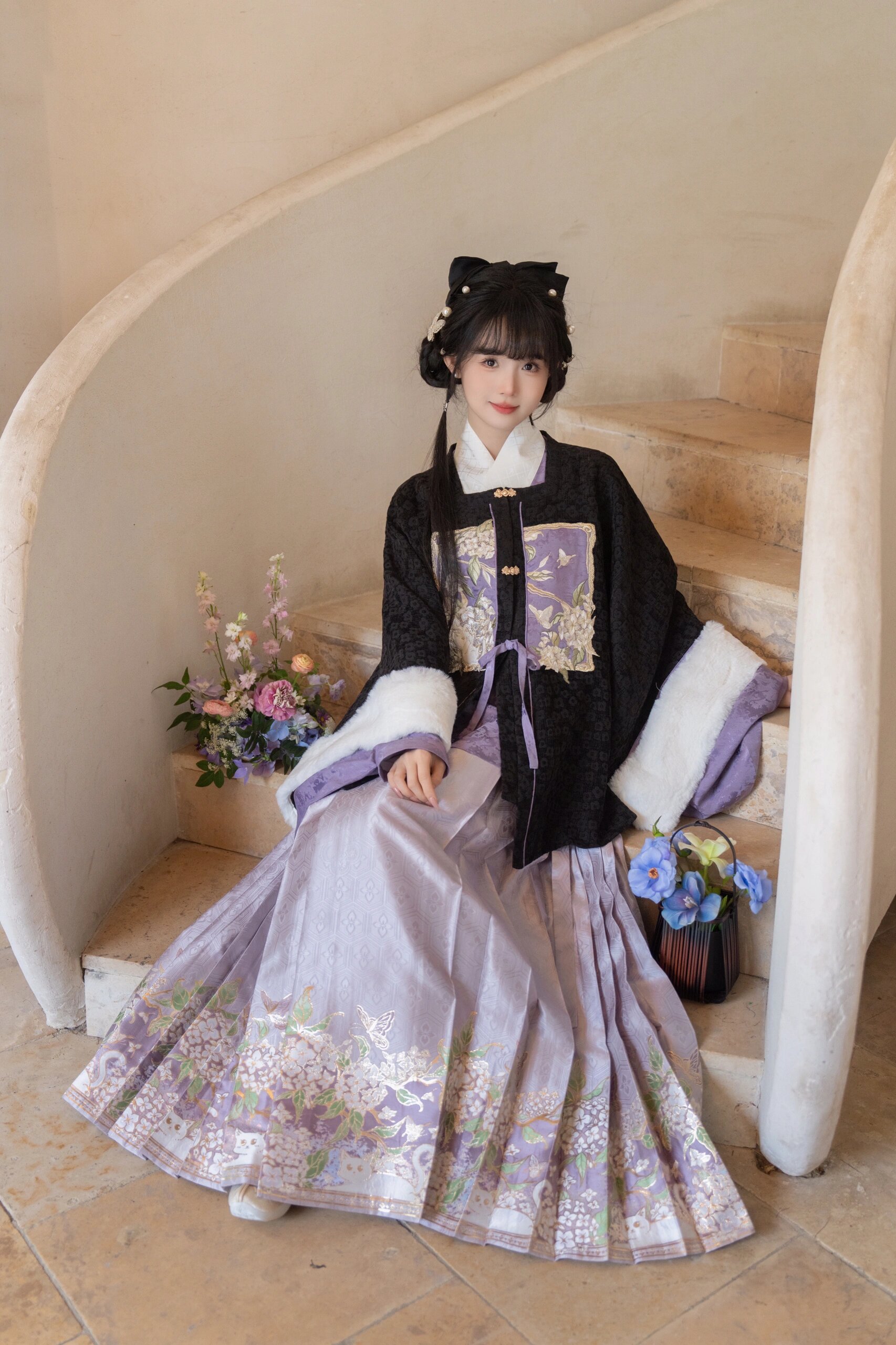 Scholar-Scholar Attire:The Tale of a Bookish Talent in Hanfu Scholar-Scholar Attire:The Tale of a Bookish Talent in Hanfu