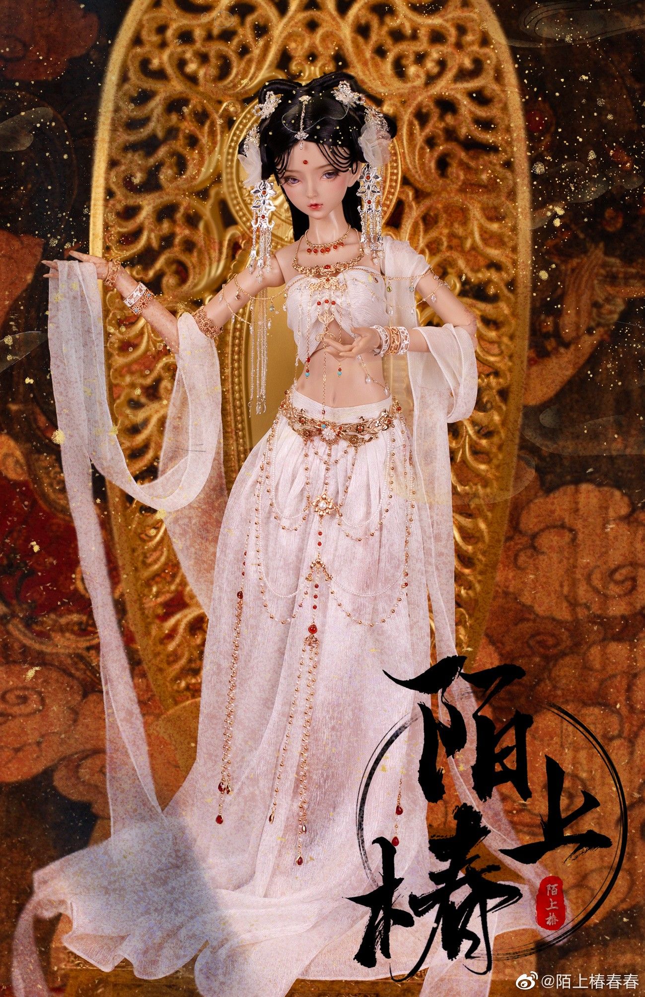 Splendor in the Traditional:The Story of Chang Chang Zhe Hua Hanfu Studio Splendor in the Traditional:The Story of Chang Chang Zhe Hua Hanfu Studio