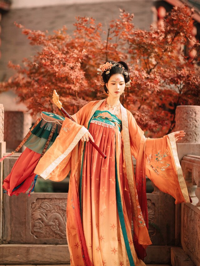 The Enchantment of Brides Mothers Earrings and Cheongsam:A Blend of Tradition and Elegance The Enchantment of Brides Mothers Earrings and Cheongsam:A Blend of Tradition and Elegance