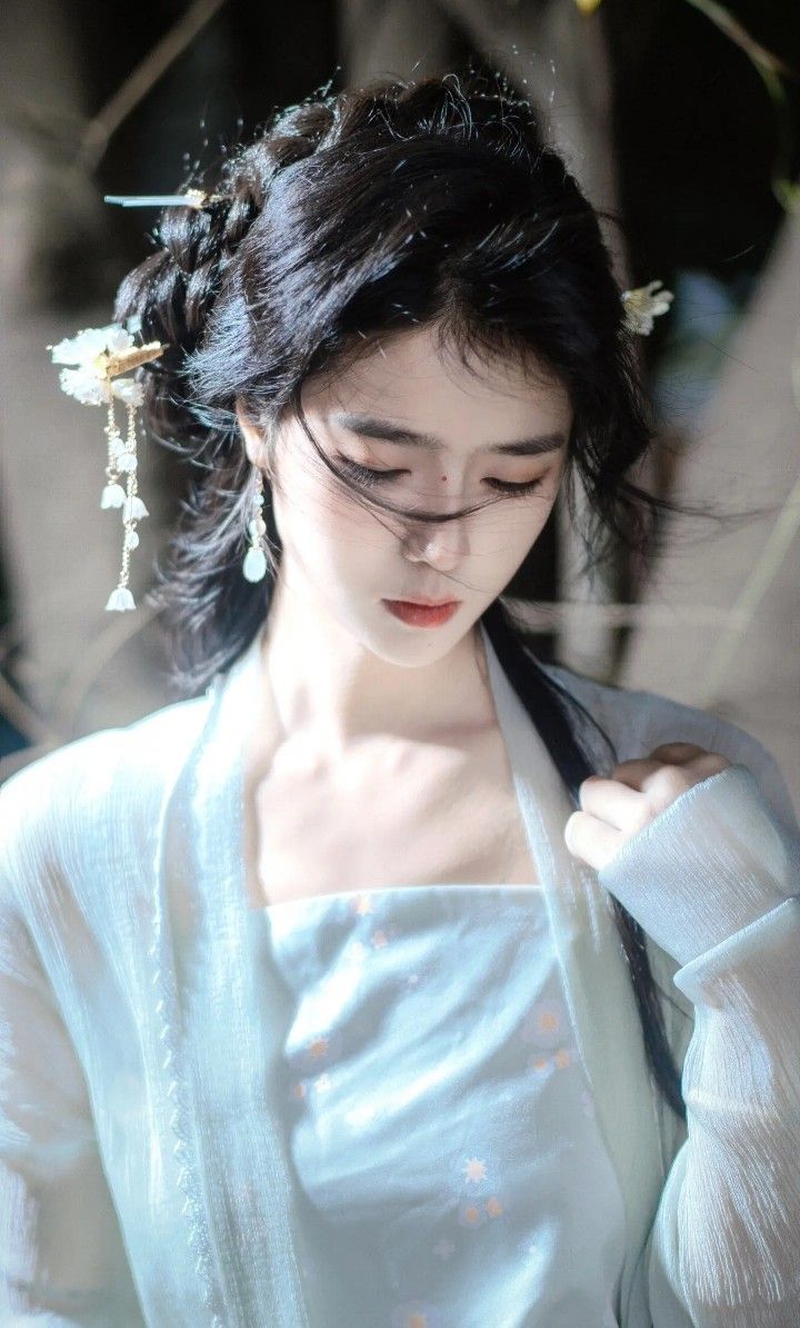 The Full Set of Enchanting Hanfu Hair Accessories:A Guide to Traditional Splendor The Full Set of Enchanting Hanfu Hair Accessories:A Guide to Traditional Splendor