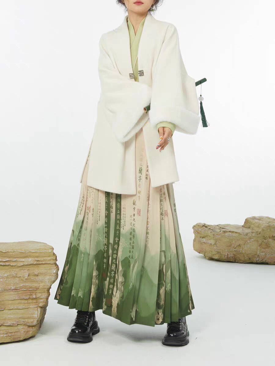 The Evolution of Qipao:Modernizing the Traditional Cheongsam with Modern Sleeve Innovations The Evolution of Qipao:Modernizing the Traditional Cheongsam with Modern Sleeve Innovations