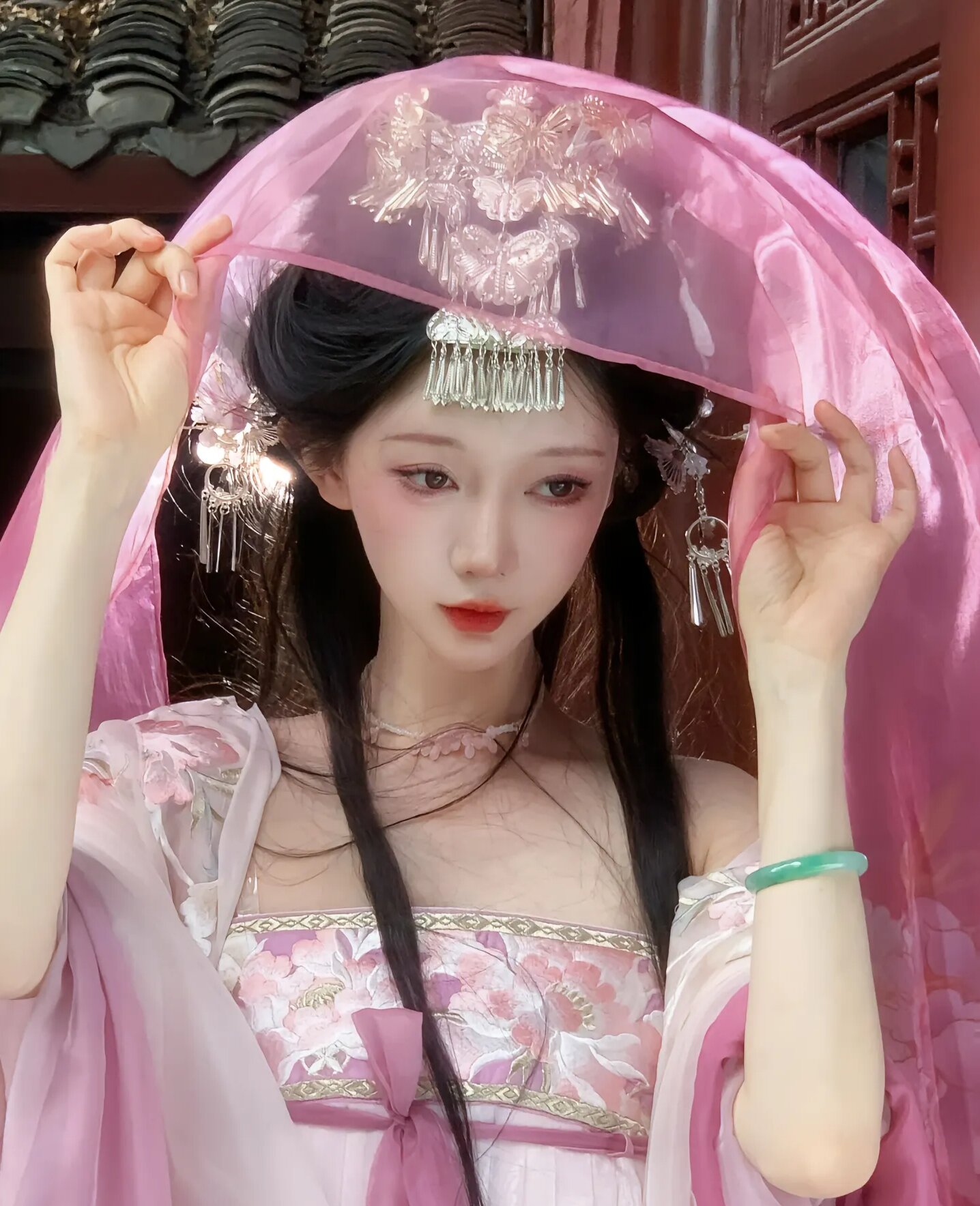 Qipao-Inspired Sugar Paste Molds:A Blend of Traditional Elegance and Modern Craftsmanship Qipao-Inspired Sugar Paste Molds:A Blend of Traditional Elegance and Modern Craftsmanship