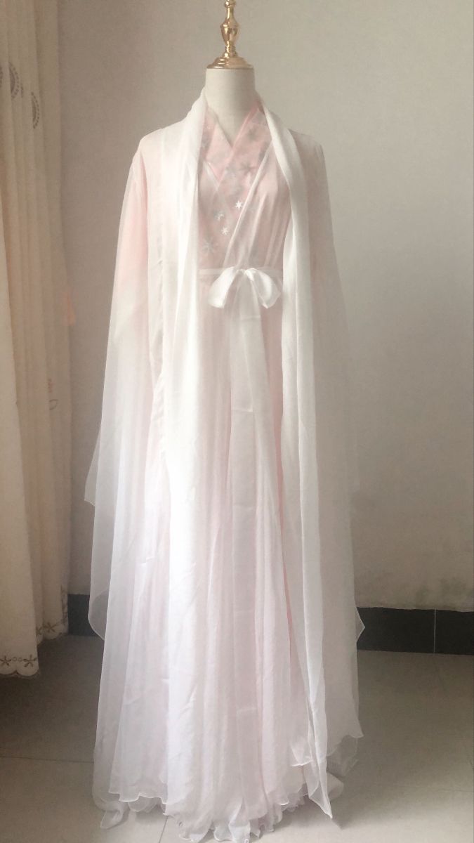 The Enchantment of Chinese-Style Cheongsam for Young Girls:A Cultural Journey The Enchantment of Chinese-Style Cheongsam for Young Girls:A Cultural Journey