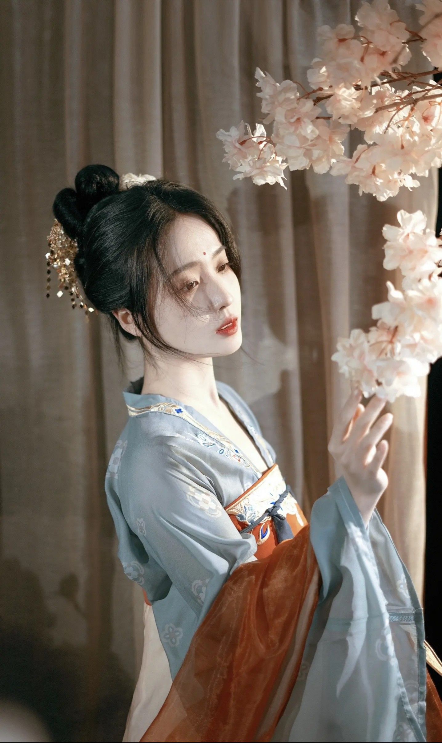 Summer Hanfu Costumes for Little Girls:The Elementary School Experience Summer Hanfu Costumes for Little Girls:The Elementary School Experience