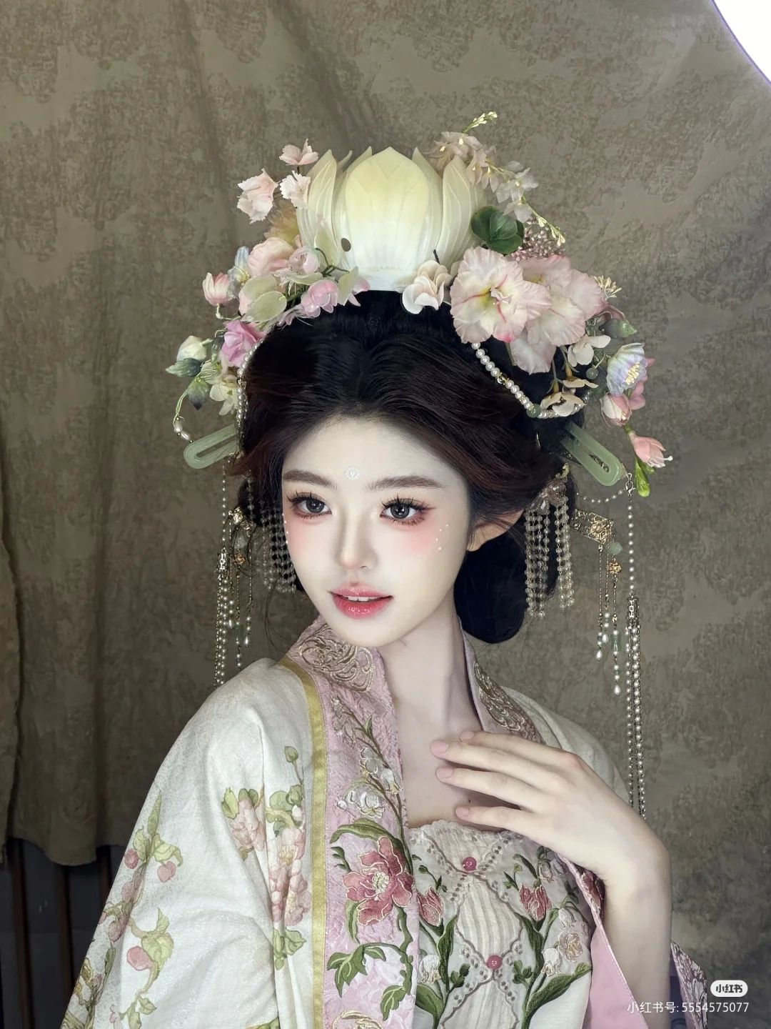 Affordable Authentic Hanfu Fashion:Tips for Choosing Slimming Styles Affordable Authentic Hanfu Fashion:Tips for Choosing Slimming Styles