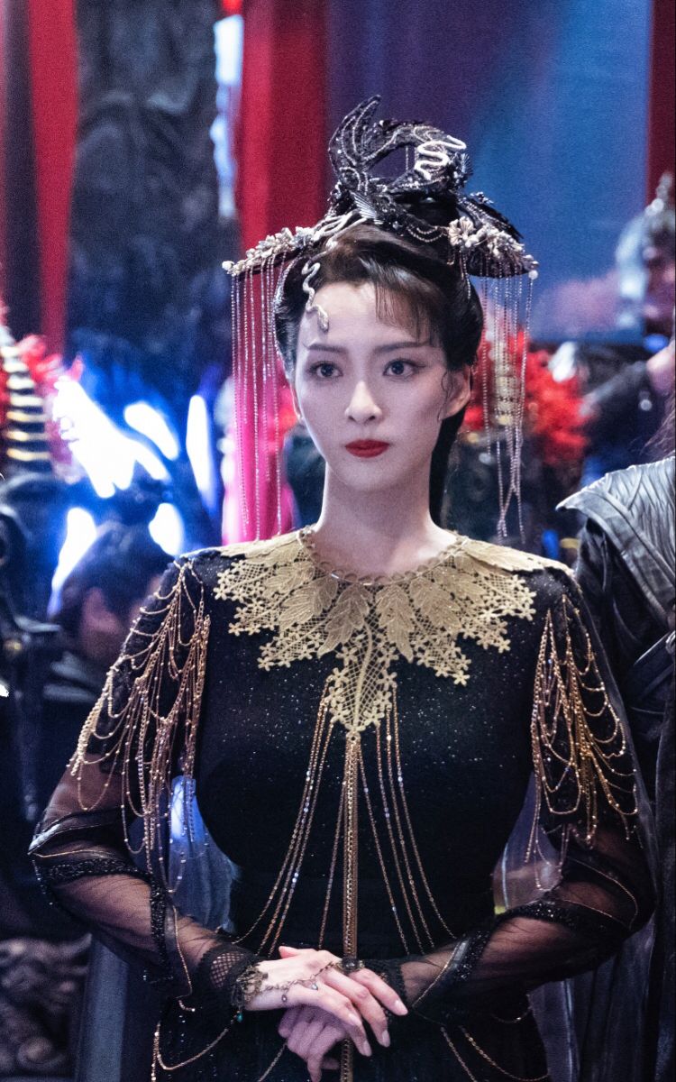 Wedding Attire for Autumn-Winter:Embracing the Elegance of Qipao