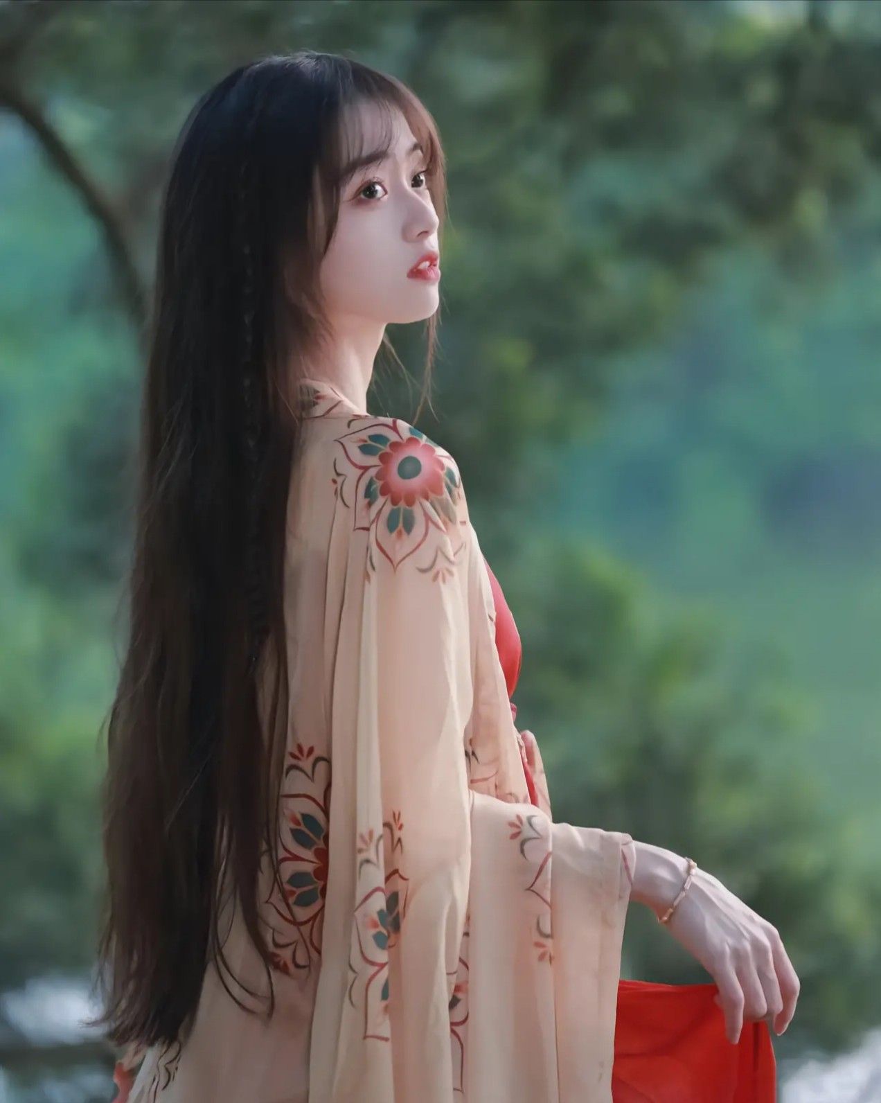 Acetic New Chinese-Style Cheongsam:Embracing Traditional Elegance with Modern Touch Acetic New Chinese-Style Cheongsam:Embracing Traditional Elegance with Modern Touch