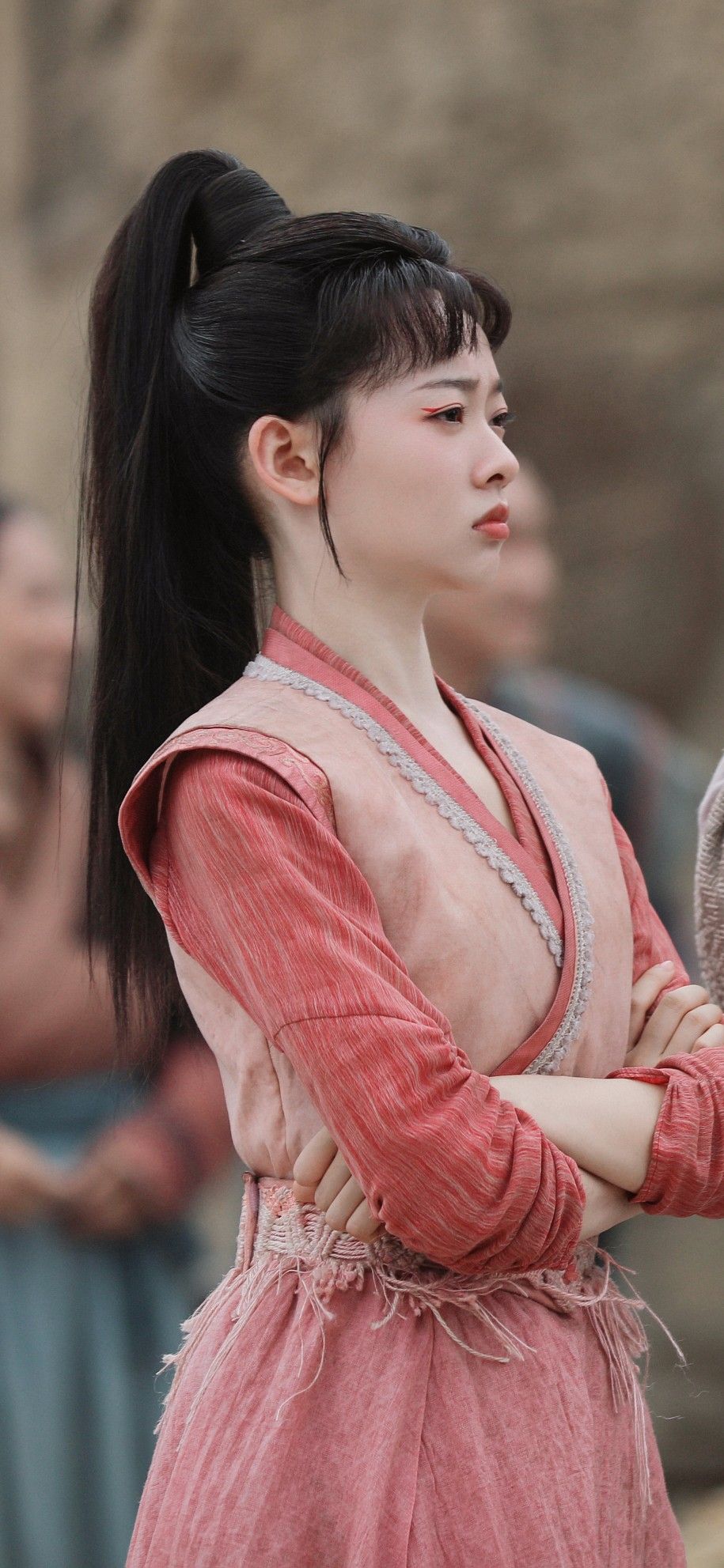 Red Youthful Cheongsam:A Modern Twist for Autumn-Winter Red Youthful Cheongsam:A Modern Twist for Autumn-Winter