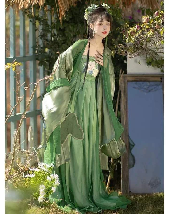 Plus Size Womens Cheongsam Fashion:Embracing the Beauty of Curvier Figures Plus Size Womens Cheongsam Fashion:Embracing the Beauty of Curvier Figures