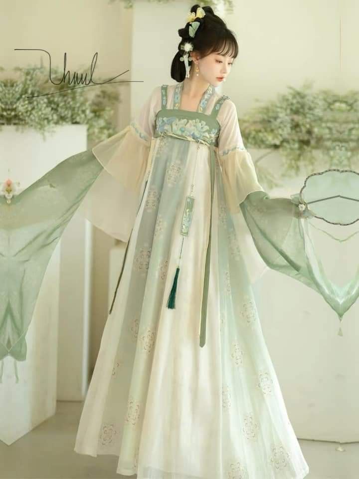 The Significance of Button Details in Cheongsam Design The Significance of Button Details in Cheongsam Design