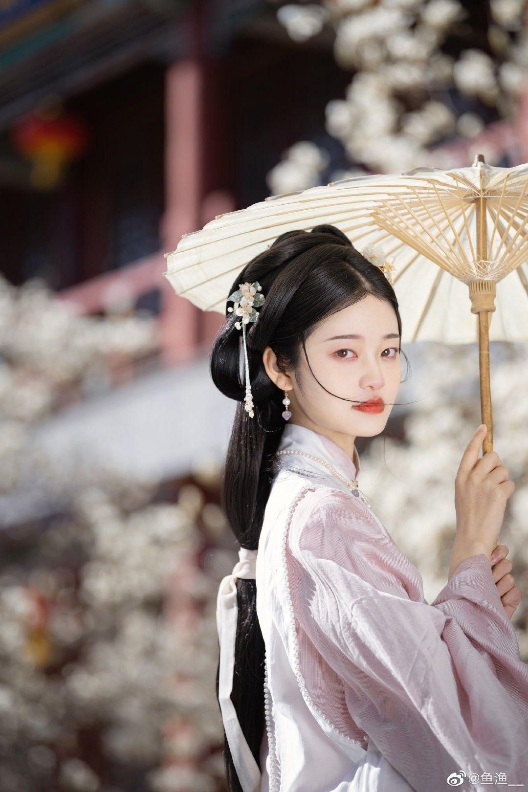 The Story of a Skirt with a Horseface Pattern:The Ming Dynastys Womens Wear,Mingyuan轩 The Story of a Skirt with a Horseface Pattern:The Ming Dynastys Womens Wear,Mingyuan轩