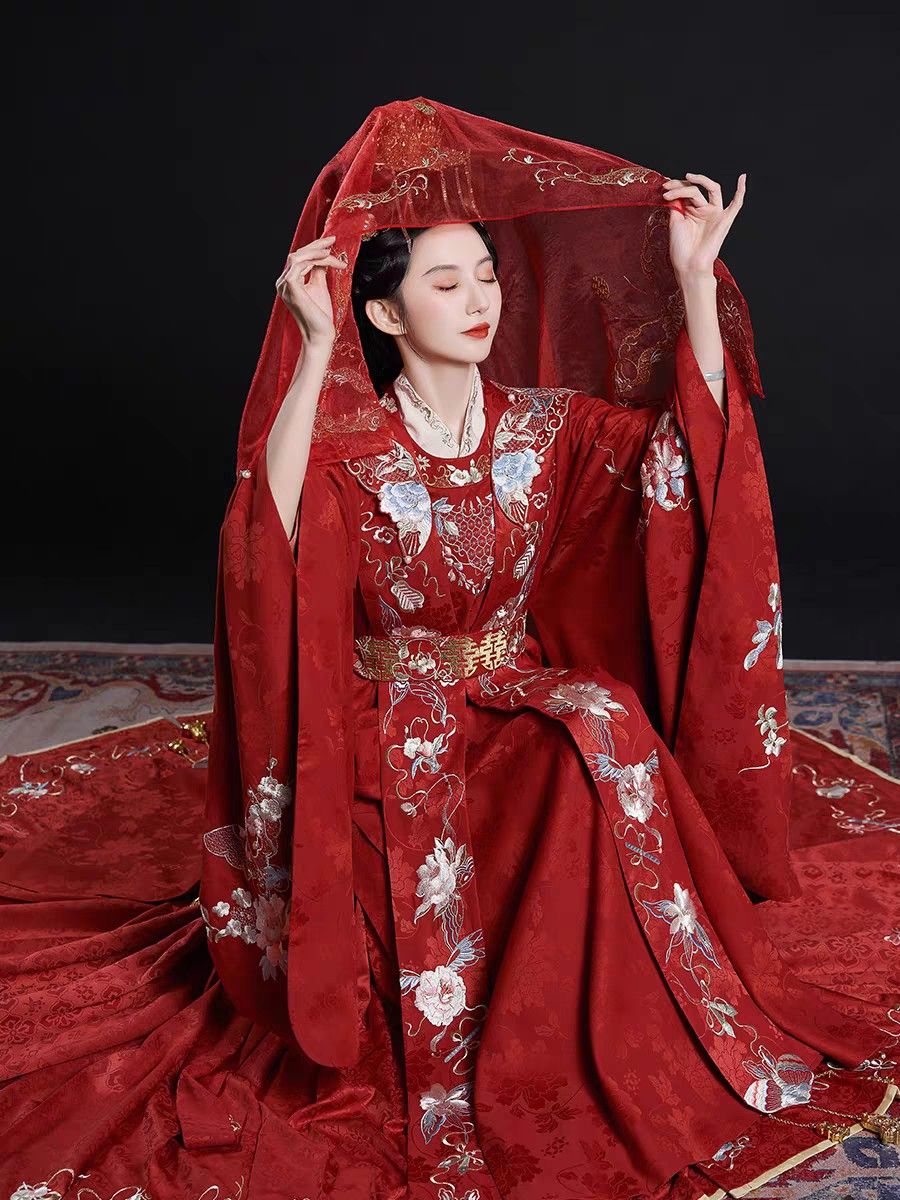 Hanfu Costumes for Children Aged 3-6:Embracing Traditional Beauty in Early Years Hanfu Costumes for Children Aged 3-6:Embracing Traditional Beauty in Early Years