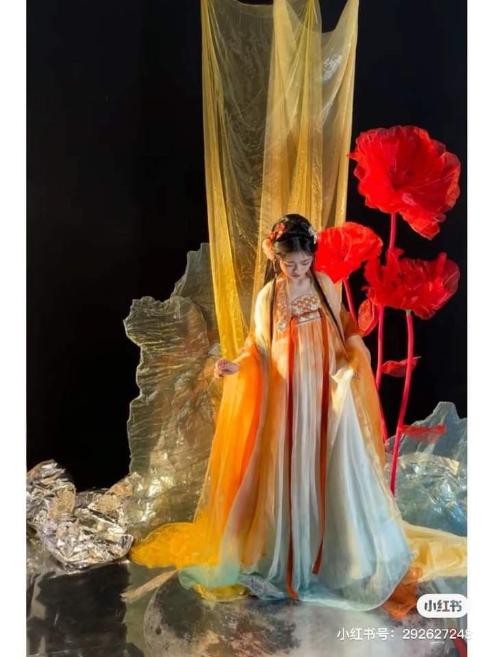 Tall and Elegant:Chinese-Style Summer Hanfu for Women Tall and Elegant:Chinese-Style Summer Hanfu for Women