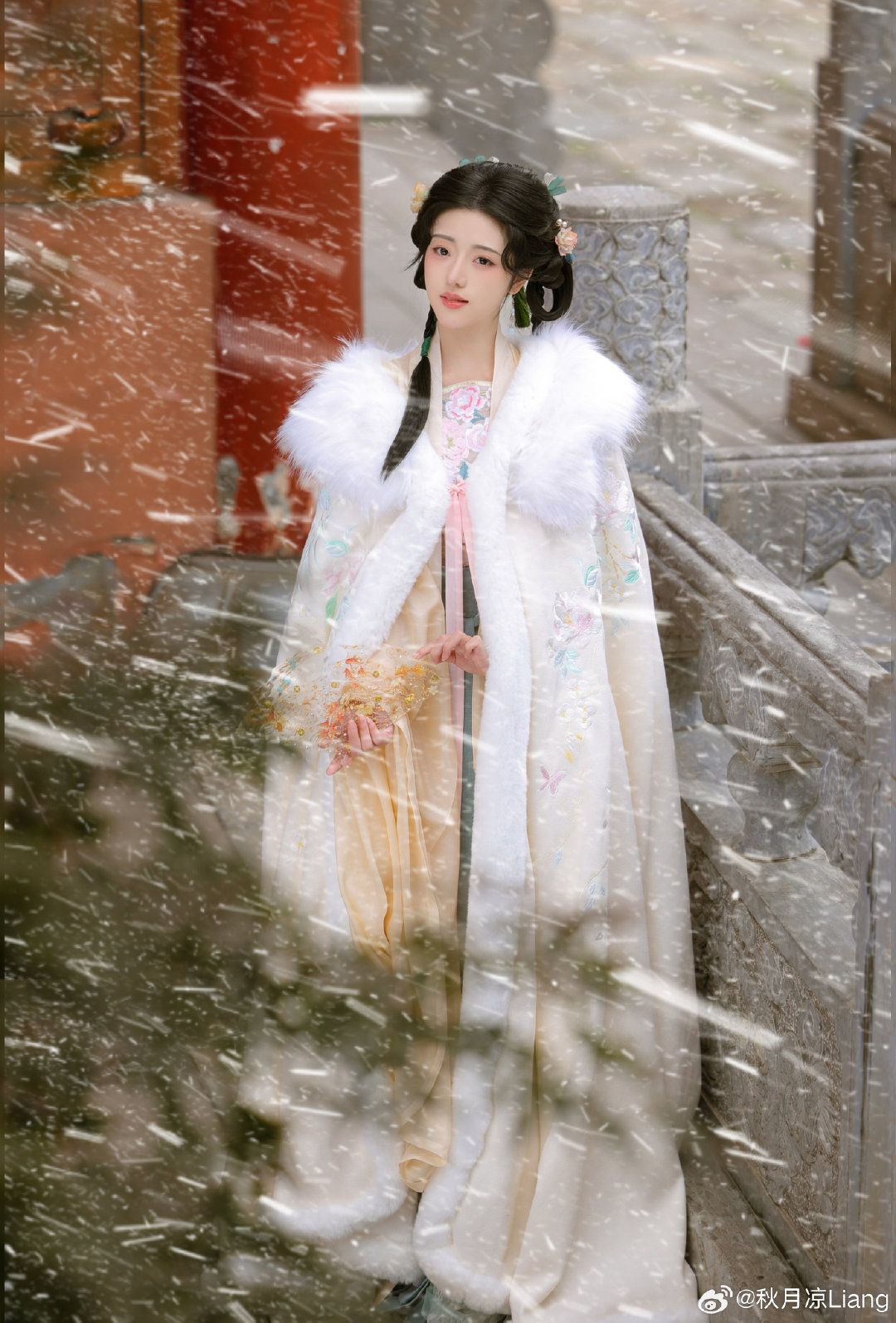 The Story of a Hanfu Girl in Song Dynasty The Story of a Hanfu Girl in Song Dynasty