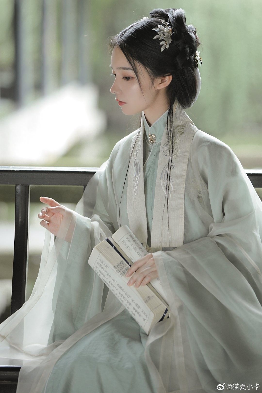 Authentic Ming-Style Hanfu Clothing at Our Shop Authentic Ming-Style Hanfu Clothing at Our Shop