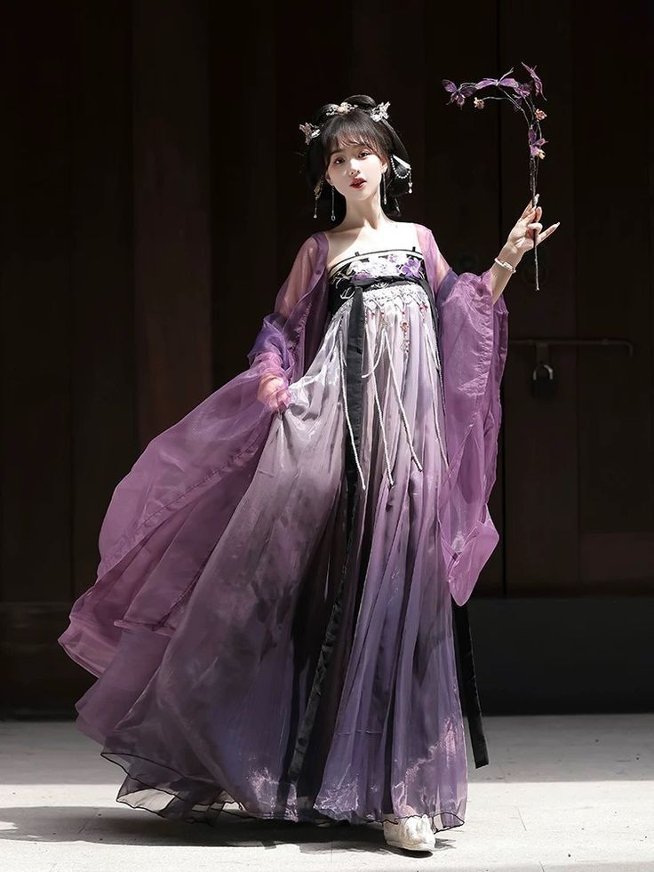 The Dominating Charm of Red and Black Hanfu:Unveiling the Ancient Glory The Dominating Charm of Red and Black Hanfu:Unveiling the Ancient Glory