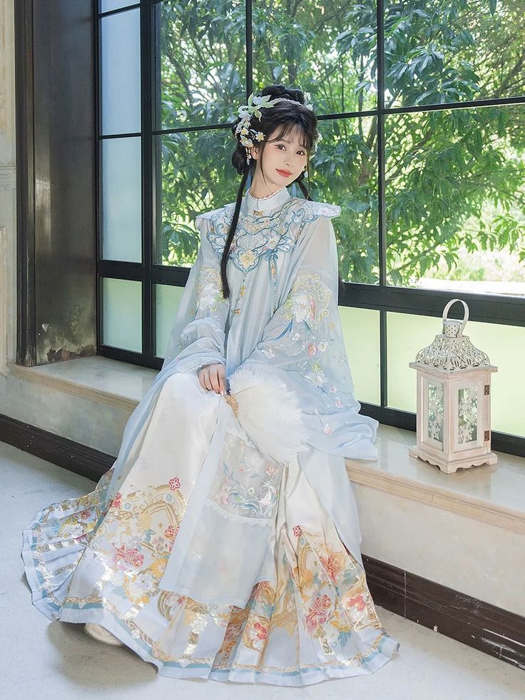 Embracing Traditional Elegance:The Origin of Chumo Hanfu Fashion Embracing Traditional Elegance:The Origin of Chumo Hanfu Fashion
