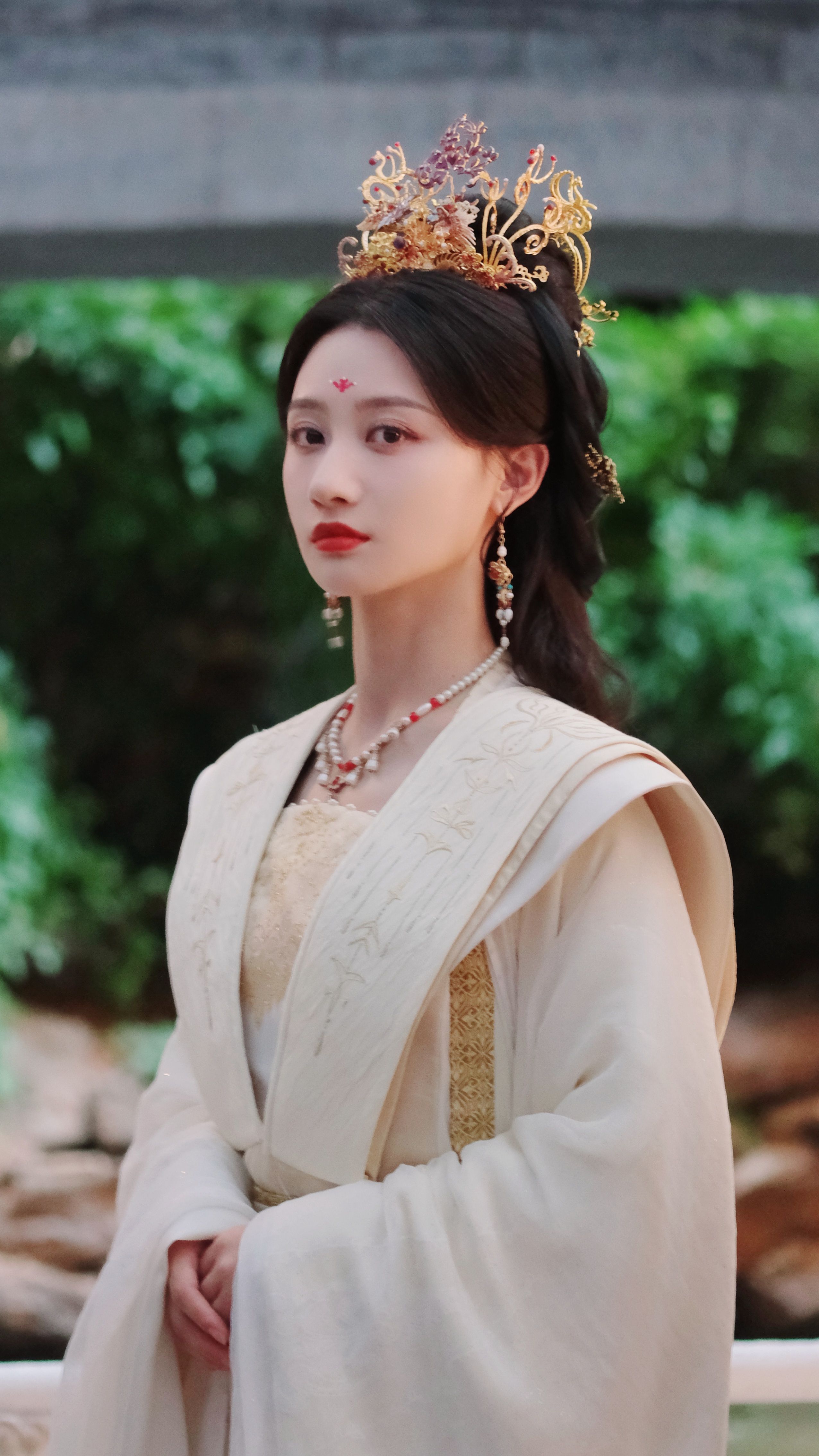 Traditional Chinese-Style Womens Cotton-Lined Tang Suit:A Blend of Fashion and Heritage Traditional Chinese-Style Womens Cotton-Lined Tang Suit:A Blend of Fashion and Heritage