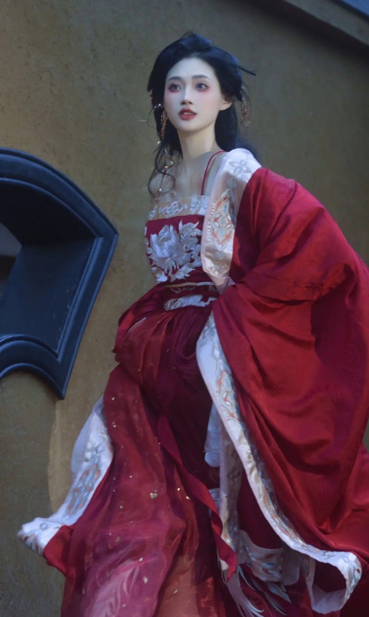 The Elegance of Horseface Skirt in Traditional Wedding Gowns The Elegance of Horseface Skirt in Traditional Wedding Gowns