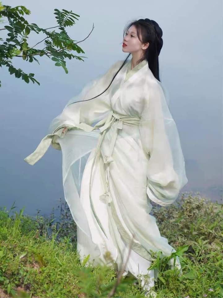 Chinese-Style Xiuqiao Cheongsam:A Blend of Tradition and Modernity Chinese-Style Xiuqiao Cheongsam:A Blend of Tradition and Modernity