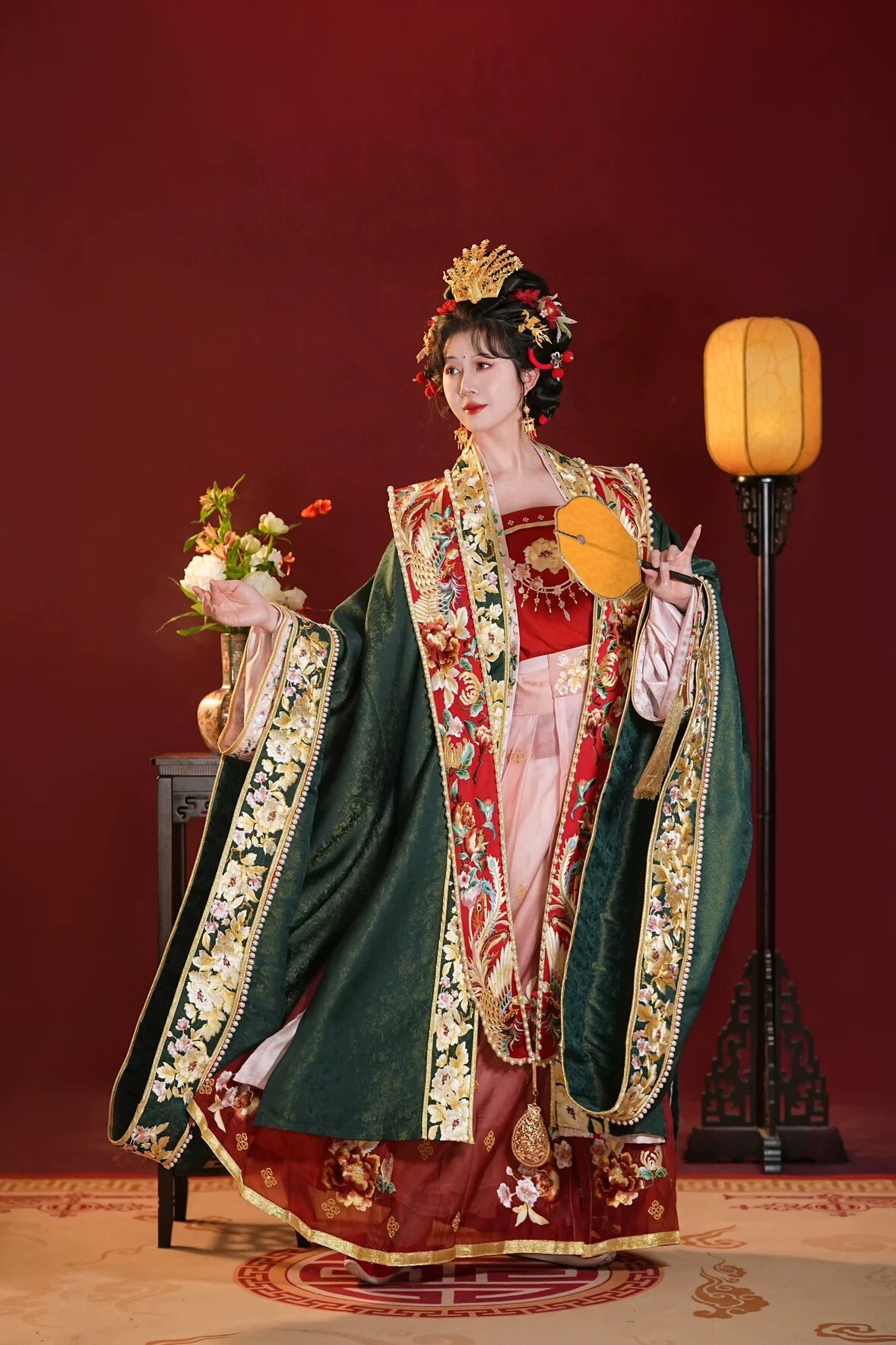 Heavenly Bestowed:The Elegance of Embroidered Cheongsam Shoes