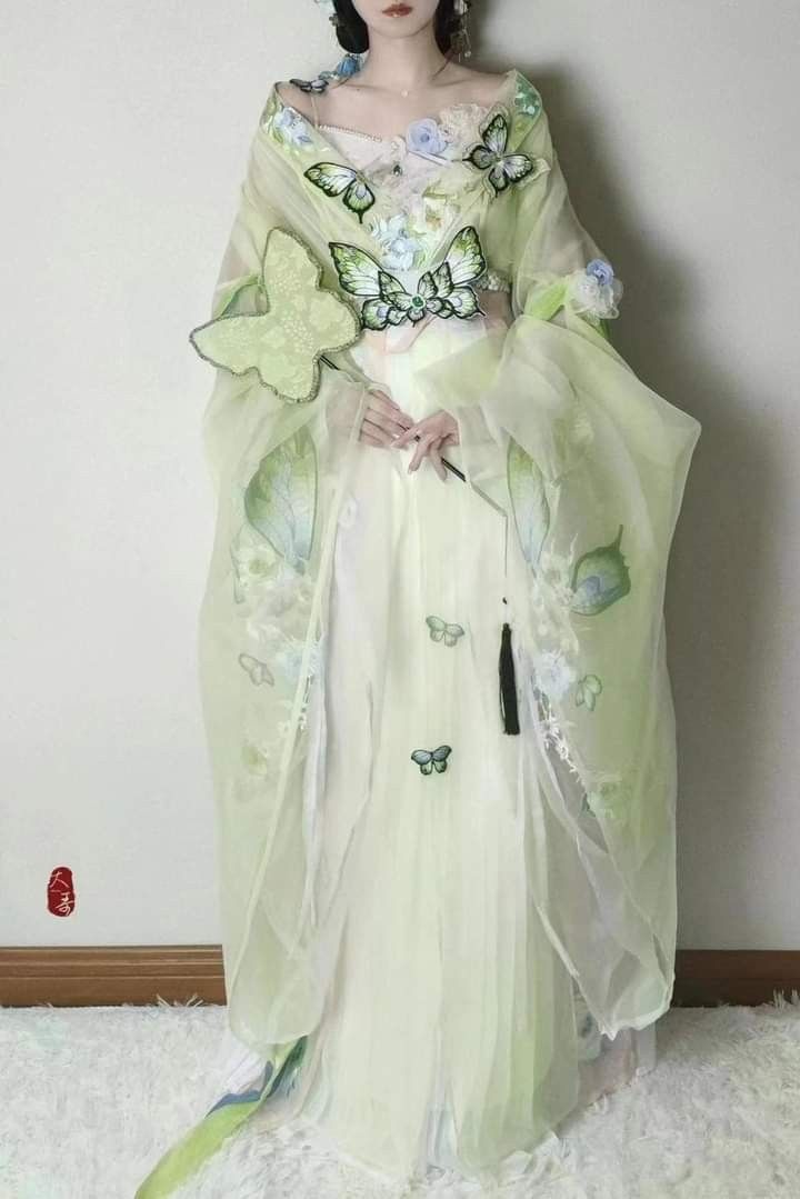 Hangzhou Cheongsam New Styles:Exploding Fashion Trends Hangzhou Cheongsam New Styles:Exploding Fashion Trends